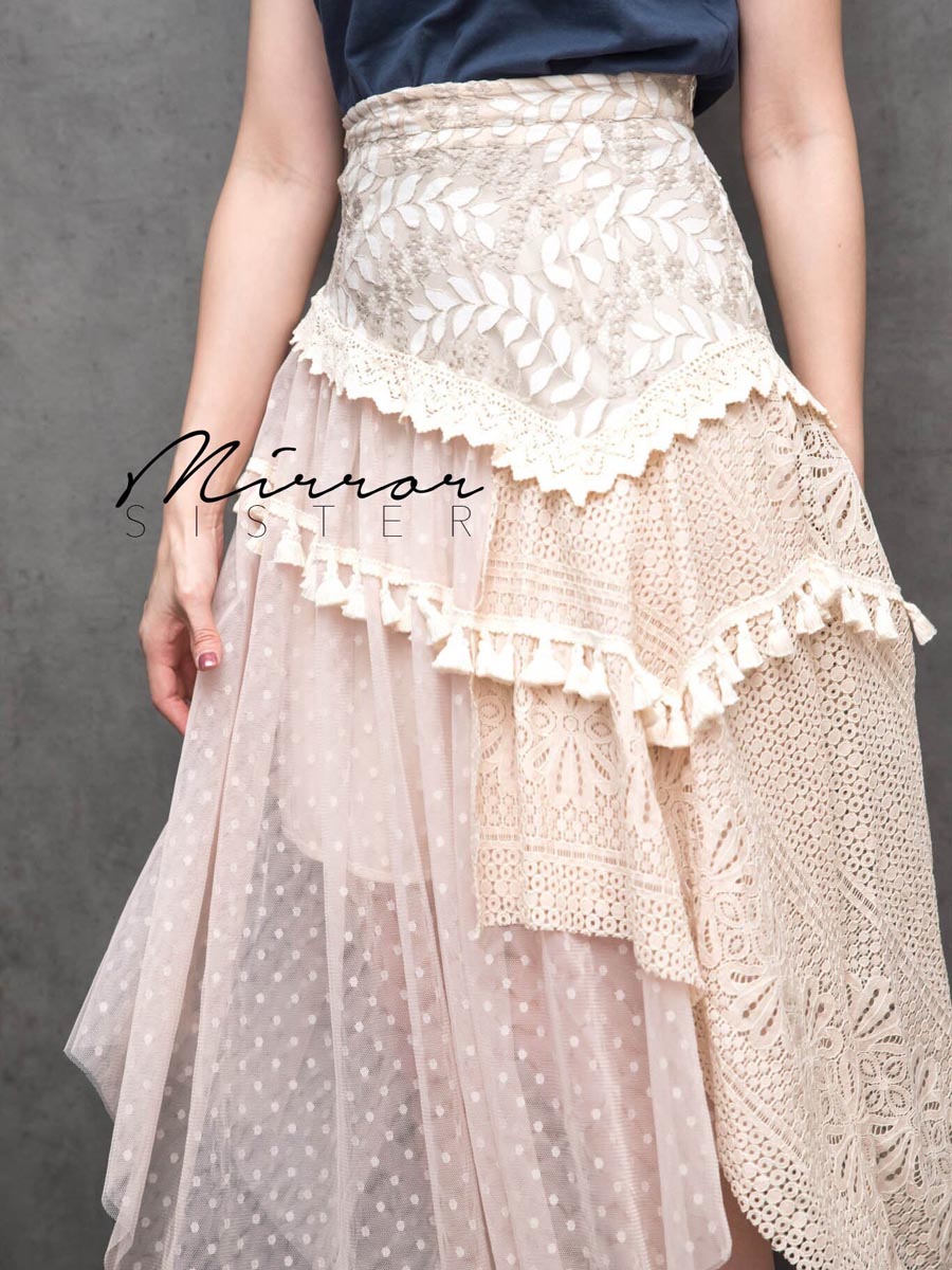 เสื้อผ้าผู้หญิง AL-diNaa-asymmetrical-LACE-SKiRT-4