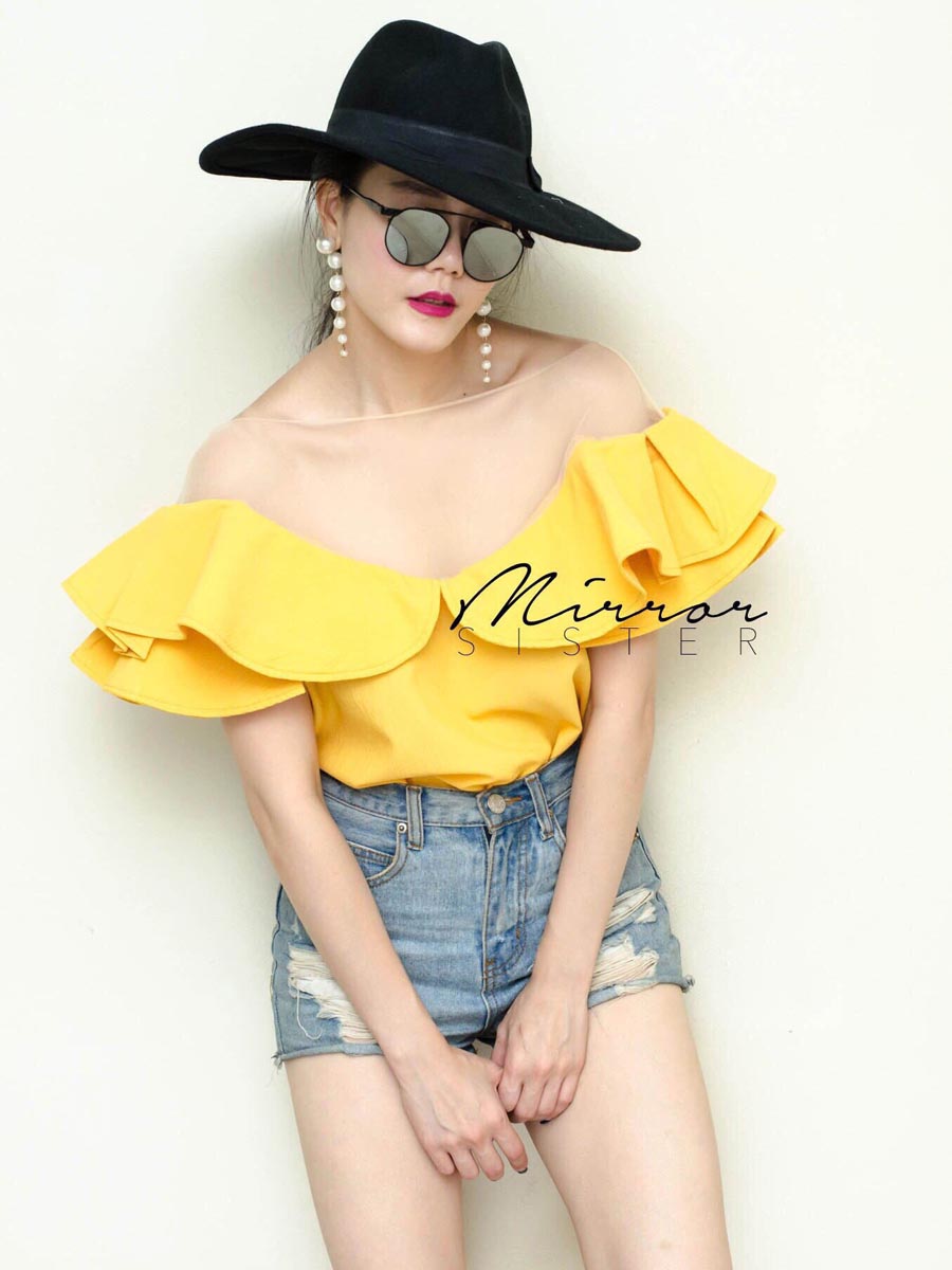 เสื้อผ้าผู้หญิง BLoGGeR-BoMB-SEE-THRu-BLOUSE-1