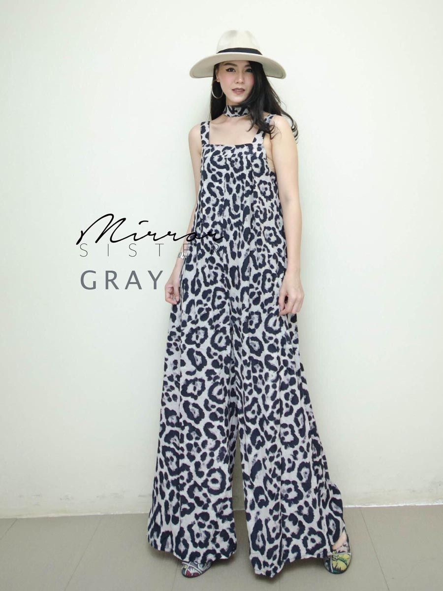 เสื้อผ้าผู้หญิง Leopard-Long-Jumpsuit-1