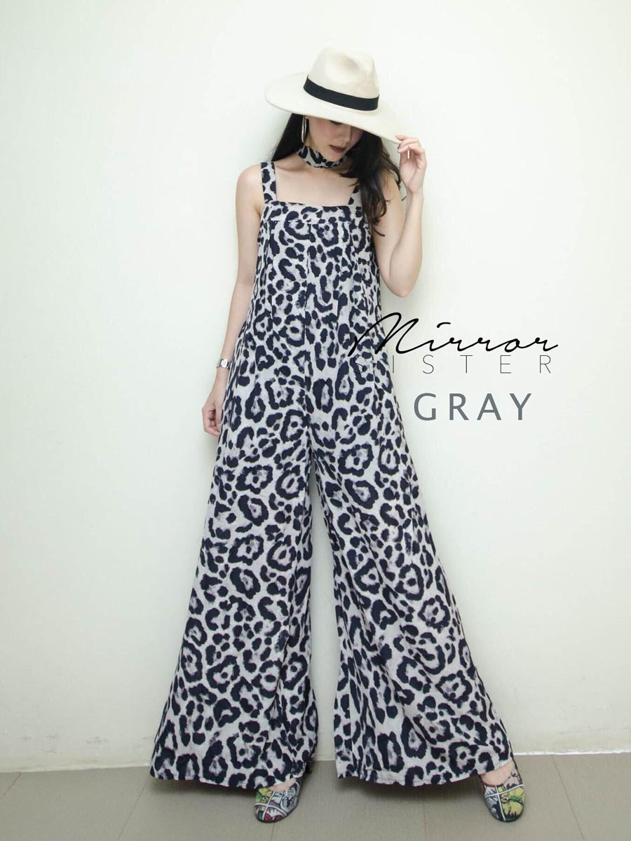 เสื้อผ้าผู้หญิง Leopard-Long-Jumpsuit-2